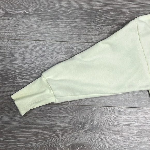 Old Navy “Choose Happy” Yellow Cropped Crewneck Sweatshirt L - Picture 15 of 16